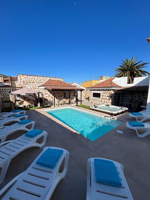 Patio, Pool view, Swimming pool