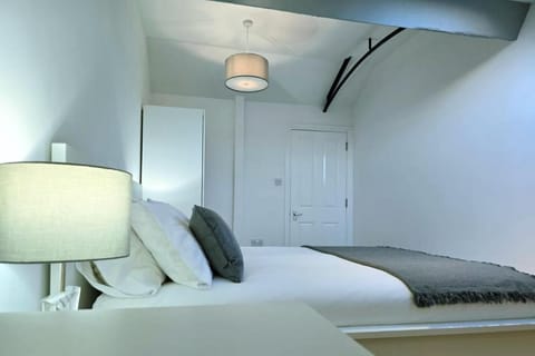 King Size City Centre En Suite Room with Parking Vacation rental in Preston