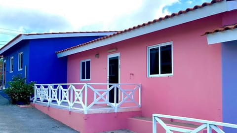 Property building, View (from property/room), Balcony/Terrace