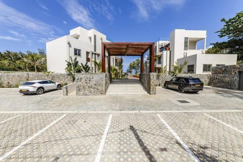 Penthouse Beachfront Ocean Terraces residence, Poste Lafayette-Apt-D3 Apartment in Flacq District, Mauritius