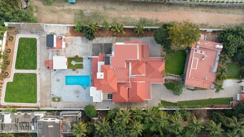 Property building, Natural landscape, Bird's eye view, Swimming pool