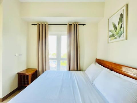 21 Prime Location Family Suite Apartment in Iloilo City