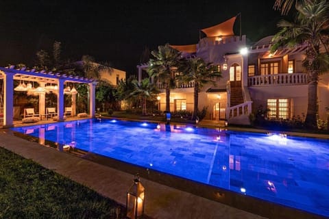 La Villa d'Oz pour 12 personnes Golf Amelkis Villa in Marrakesh