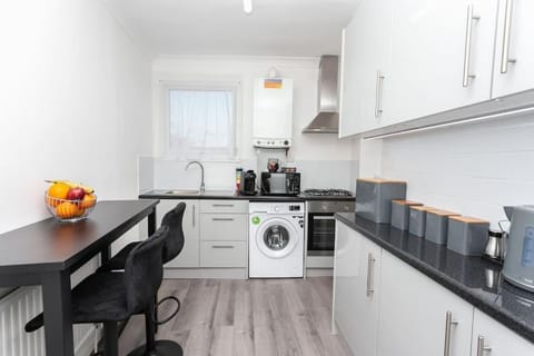 Cosy Comfy 1 Bedroom in Central Location Apartment in Croydon