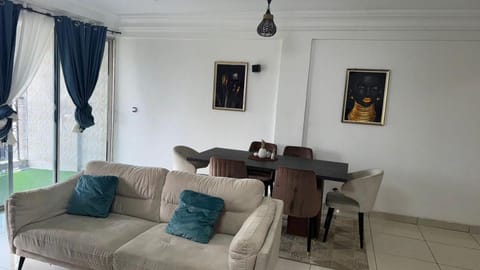 Havre de Logpom Apartment in Douala