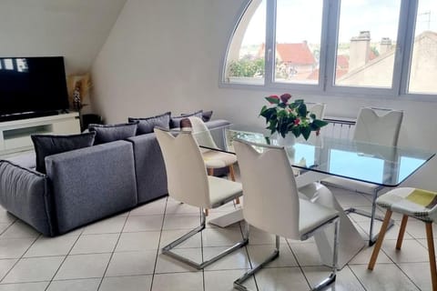 Duplex Cosy, calme proche de PARIS Apartment in Corbeil-Essonnes