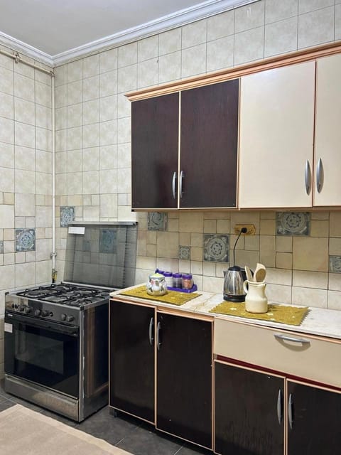 Kitchen or kitchenette, oven