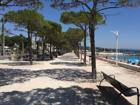 Le Fontsainte vue mer, proche mer, clim, wifi, parking Apartment in La Ciotat