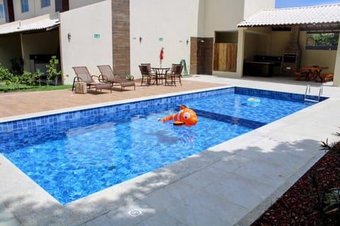 Property building, Day, BBQ facilities, Balcony/Terrace, Dining area, Pool view, Swimming pool, Entertainment, sunbed