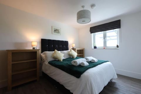 Longscroft Lodge - Sleeps 4 Maison in Trowbridge