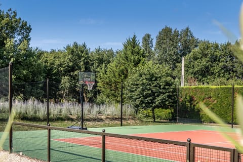 Tennis court