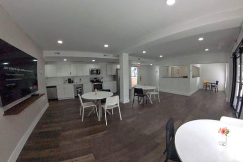 The Sandstone Suite Apartment in Cleveland