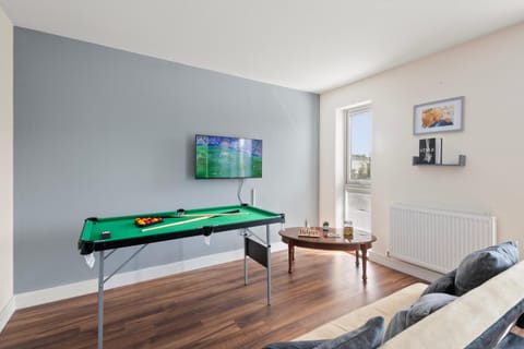 Communal lounge/ TV room, Game Room, TV and multimedia, Evening entertainment