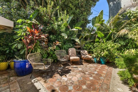 Patio, Spring, Day, Garden, Seating area, Garden view