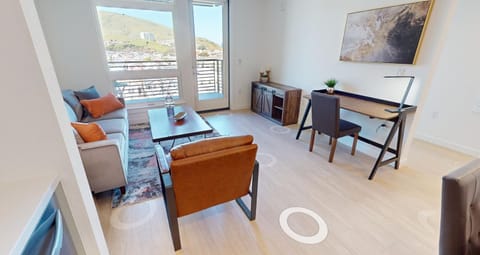 Celeste by SuiteAmerica Hotel flat in Daly City