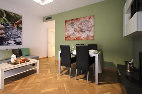 Apartamento Silvela Condo in Madrid