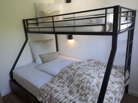 Bed, Photo of the whole room, Bedroom, bunk bed