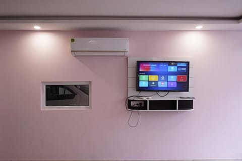 TV and multimedia, air conditioner