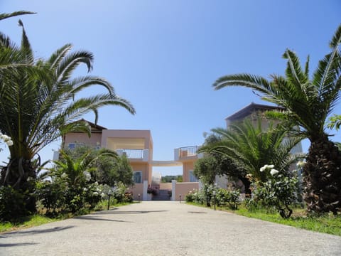 Pardalakis Studios Apartment in Crete