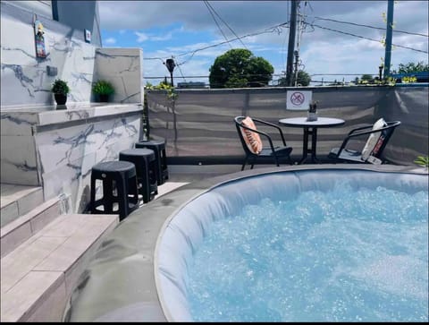 Hot Tub, Balcony/Terrace