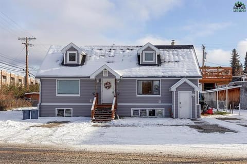 Property building, Day, Winter