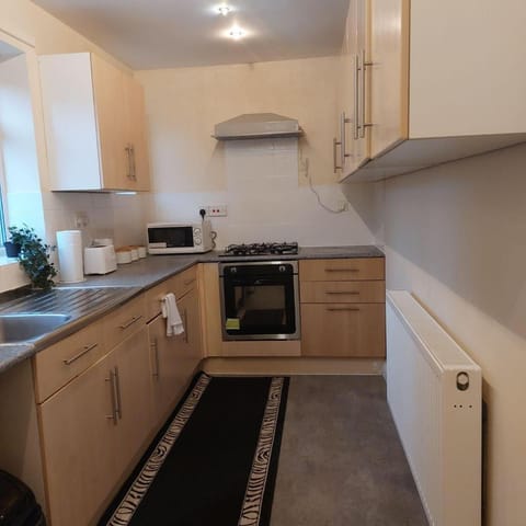 Cozy Warrington House with 3 Bedrooms House in Warrington