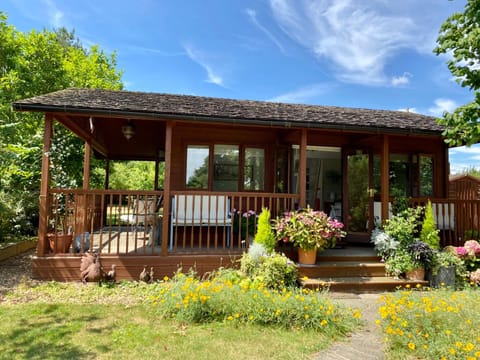 Lakeside Town Farm Farm Stay in Wycombe District
