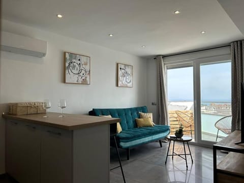 Stylish Sea-View Apartment Apartment in Torremolinos