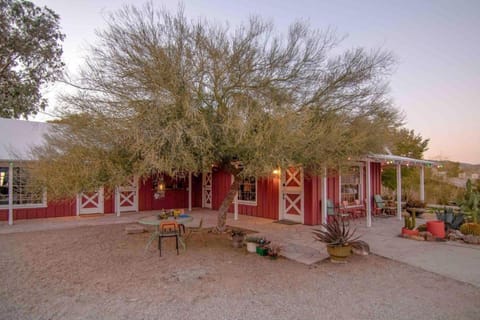 Johua Tree Ranch House Motel - Downtown - Room #5 Motel in Joshua Tree