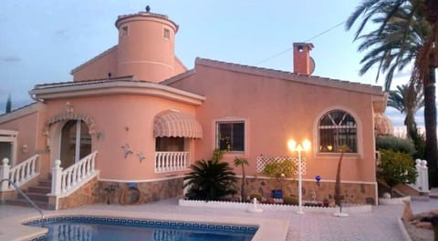 Casa Valdi, fantastic 4 bedroom house with private,heated swimming pool and barbecue House in Vega Baja del Segura