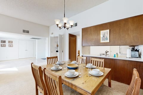 Fairway Oasis Apartment in Cathedral City