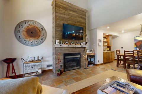 The Big Hitter Lodge at Tamarron Apartment in La Plata County