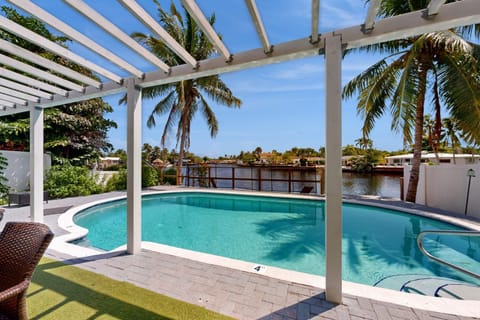 The Manors Waterfront Oasis # 2 and #3 Apartment in Wilton Manors