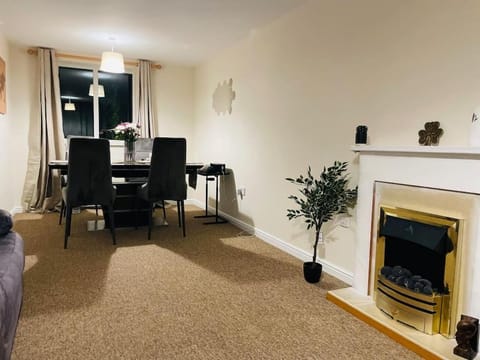 Modern and Cozy 1 bedroom apartment Apartment in Swindon