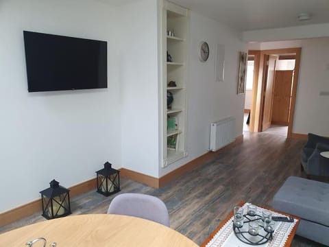 Central Retreat with Lake View Apartment in County Galway