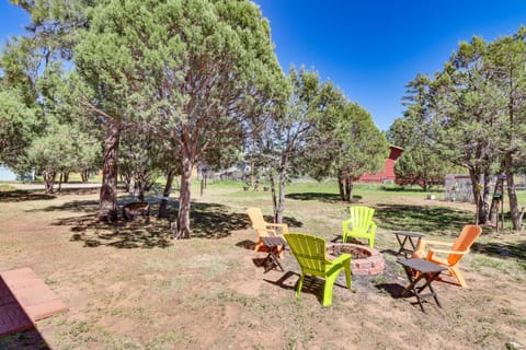 Home with Fire Pit Near Woodland Lake Park! House in Pinetop-Lakeside