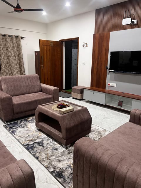 SAHARHOMEstay O3 Apartment in Mysuru