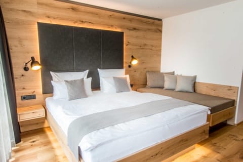 Wirthshof 4 -Hotel Chalets beim Bodensee Hotel in Friedrichshafen