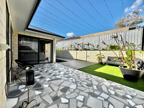 Patio, BBQ facilities, Garden, Garden view, sunbed