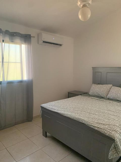 Bedroom, air conditioner