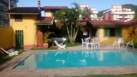 Property building, Patio, Spa and wellness centre/facilities, Pool view, Swimming pool, Swimming pool