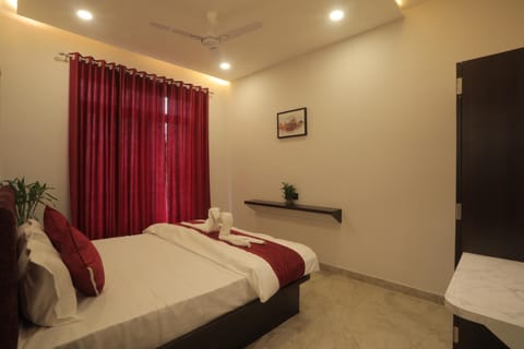 Earthen Bliss Luxury 2BHK Apt with Balcony Apartment in Udaipur