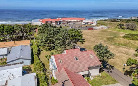 Adobe Ocean Breeze Casa in Yachats