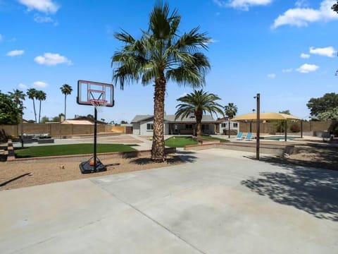 Amazing property in North Chandler ! House in Tempe