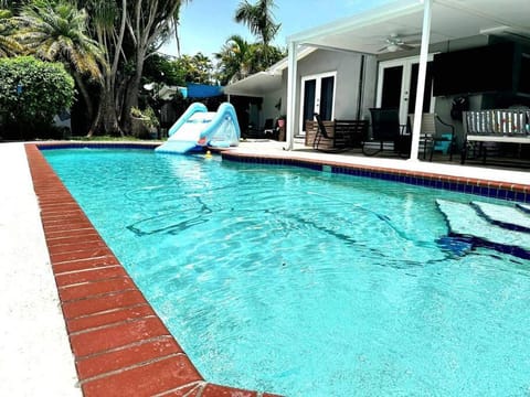 Pool view, Swimming pool