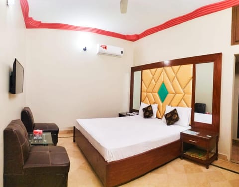 Subhan Residency Apartment in Karachi