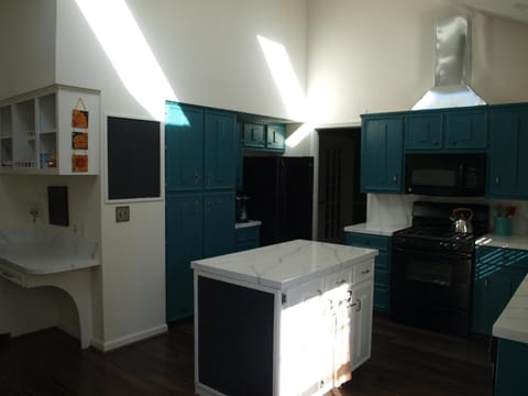 Kitchen or kitchenette, oven, stove