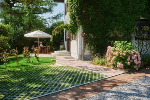 Garden, Parking