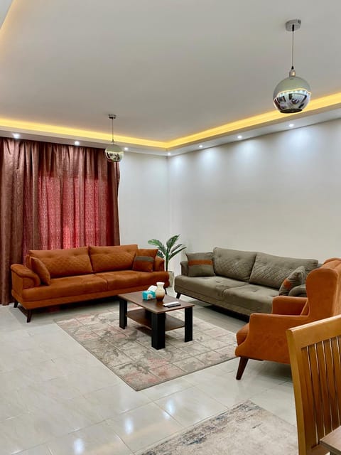 مدينه الرحاب القاهره الجديدة السوق الشرقي Apartment in New Cairo City