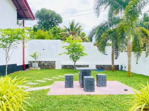 Property building, Garden, Dining area